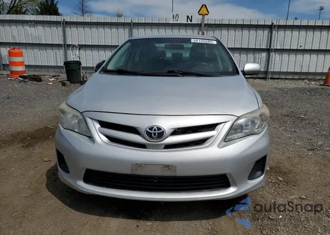 2013 Toyota Corolla Base из США, поврежденный, VIN 2T1BU4EE6DC078528